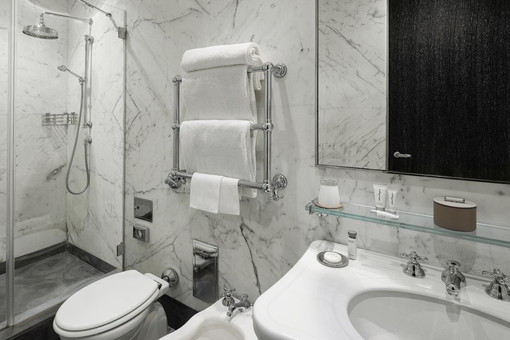 Portrait Roma - Lungarno Collection Aparthotel ภายนอก รูปภาพ